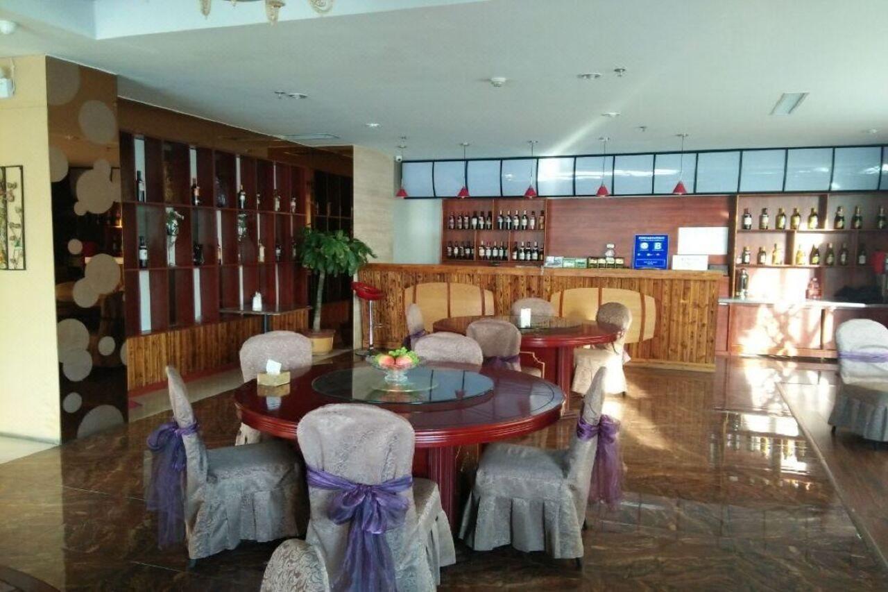 Greentree Inn Shandong Qingdao Wuyishan Road Jiashike Shopping Center Business Hotel Kültér fotó