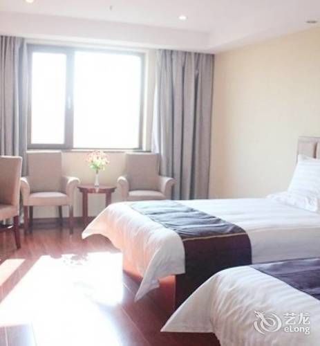 Greentree Inn Shandong Qingdao Wuyishan Road Jiashike Shopping Center Business Hotel Kültér fotó
