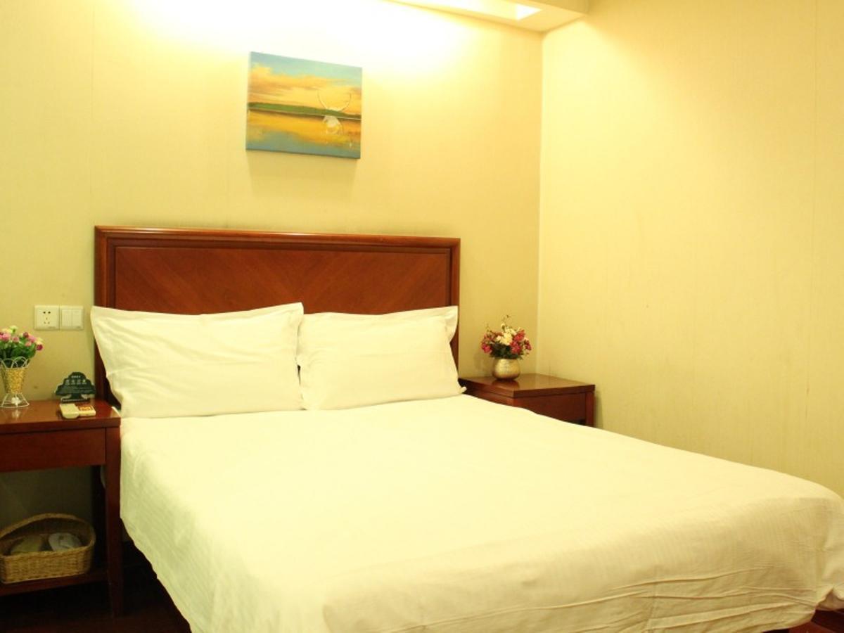Greentree Inn Shandong Qingdao Wuyishan Road Jiashike Shopping Center Business Hotel Kültér fotó