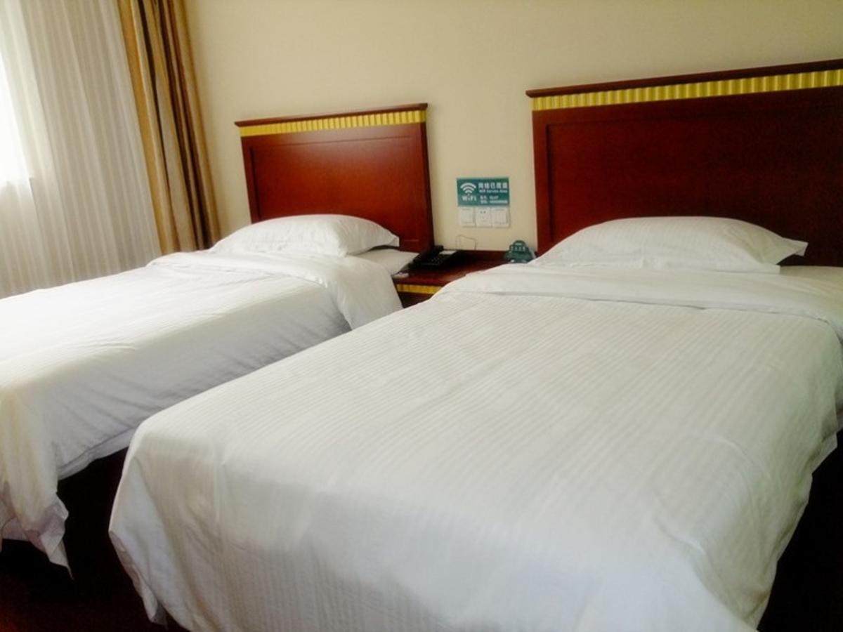 Greentree Inn Shandong Qingdao Wuyishan Road Jiashike Shopping Center Business Hotel Kültér fotó